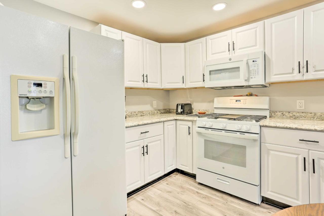 Charming Beacon Apt With Fire Pit Near Hiking! Exterior foto